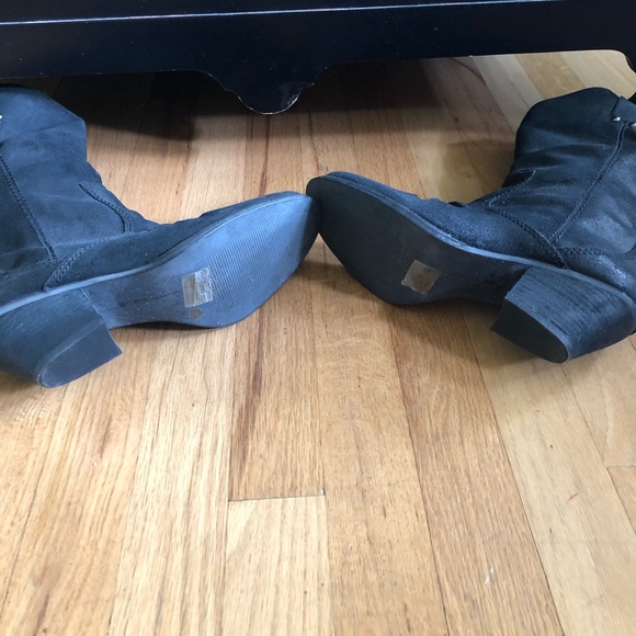 BCBG Boot - Picture 4 of 4